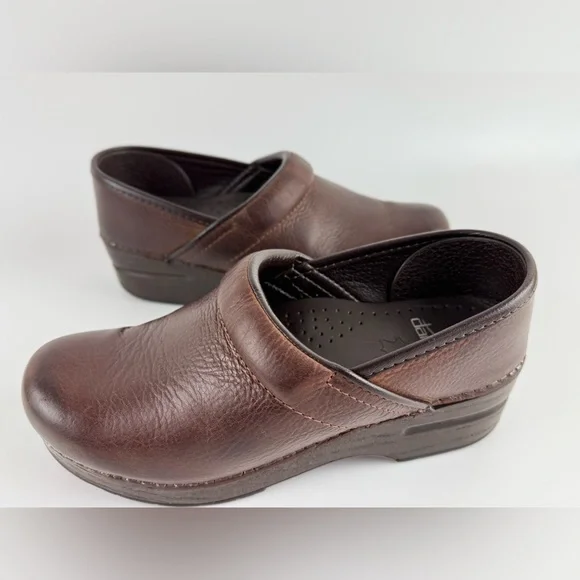 Dansko Women's Brown Leather Professional Clogs, Slip-on, Size 37 (US 6.5) - Picture 2 of 13